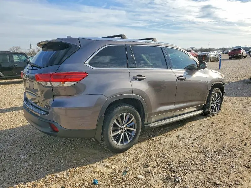 2019 TOYOTA HIGHLANDER   