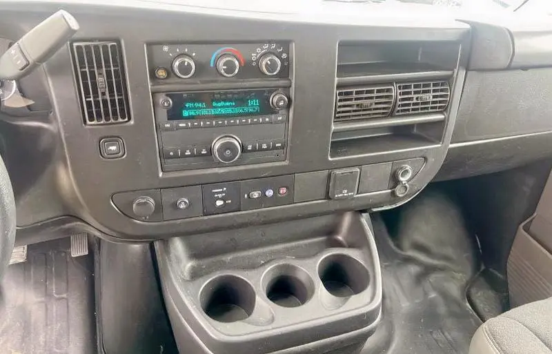 2022 GMC SAVANA G2500  