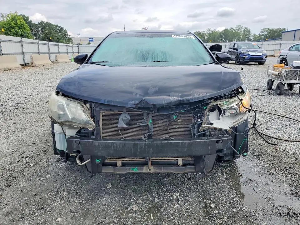 2012 TOYOTA CAMRY SE  