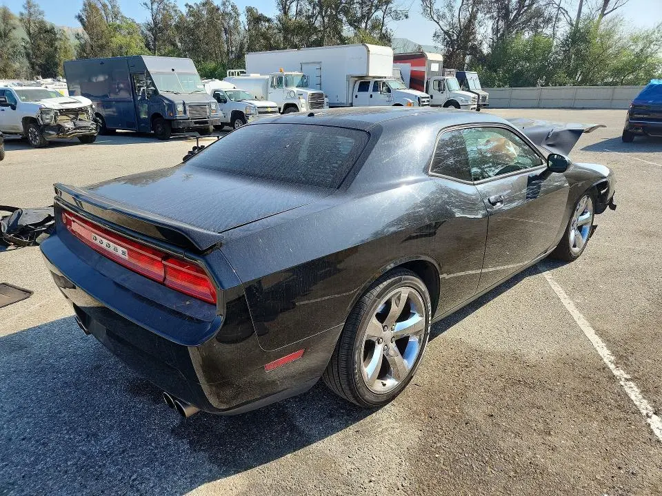 2012 DODGE CHALLENGER R  