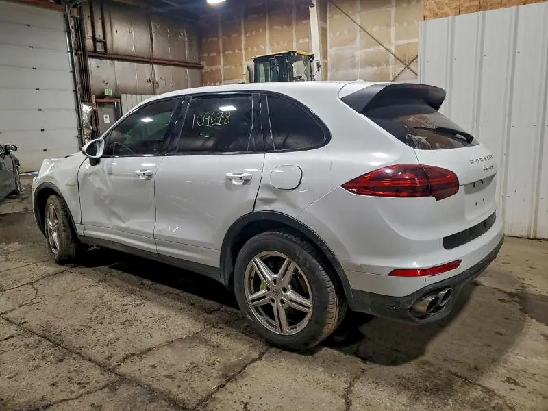 2016 PORSCHE CAYENNE SE HYBRID  