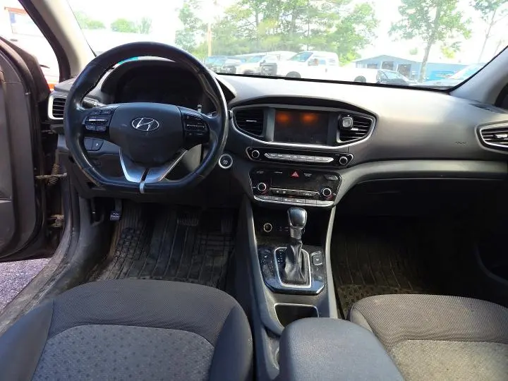 2018 HYUNDAI IONIQ SEL  