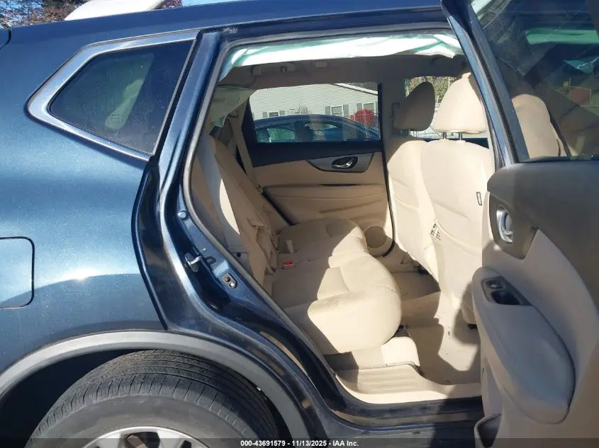 2015 NISSAN ROGUE SV