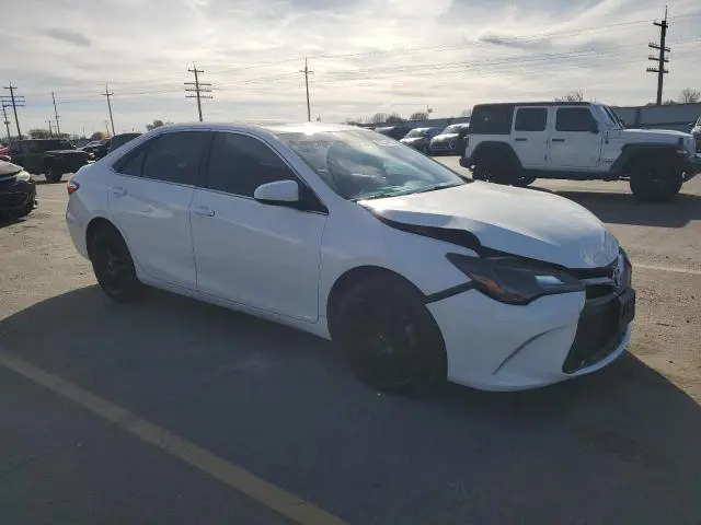 2016 TOYOTA CAMRY LE  
