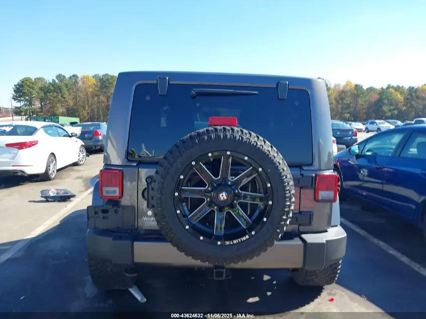 2017 JEEP WRANGLER SAHARA 4X4