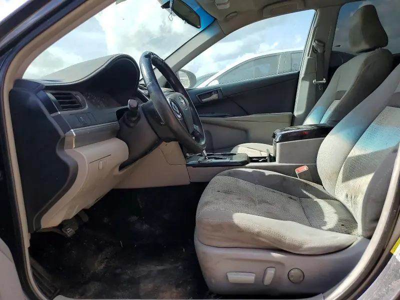 2014 TOYOTA CAMRY LE  