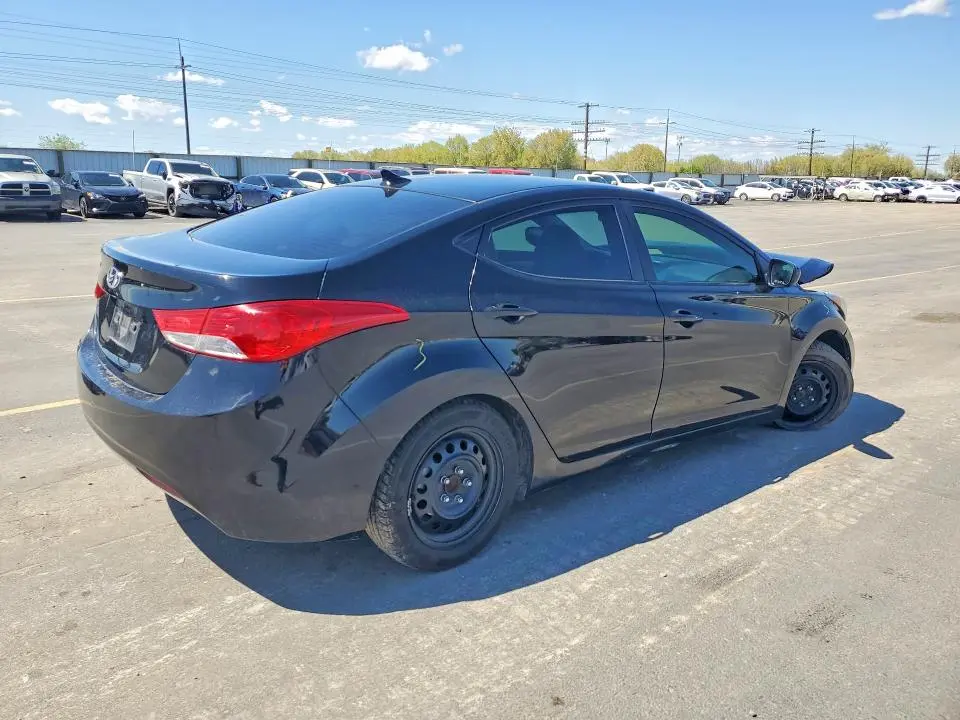 2012 HYUNDAI ELANTRA GLS  
