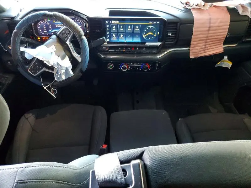 2024 CHEVROLET SILVERADO K1500 LT  