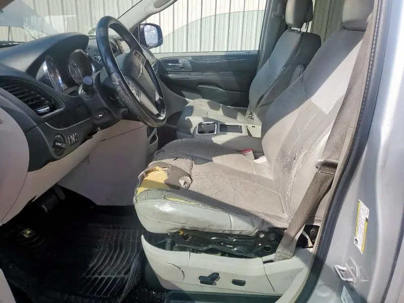 2011 CHRYSLER TOWN & COUNTRY LIMITED  