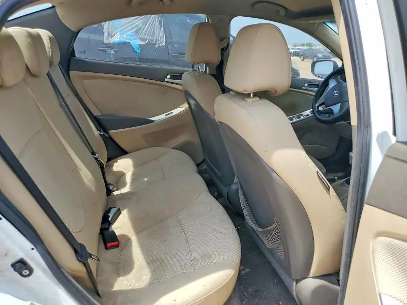 2012 HYUNDAI ACCENT GLS  