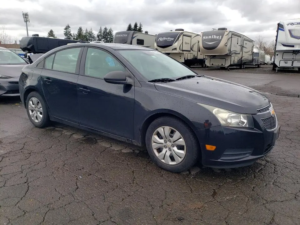 2013 CHEVROLET CRUZE LS  