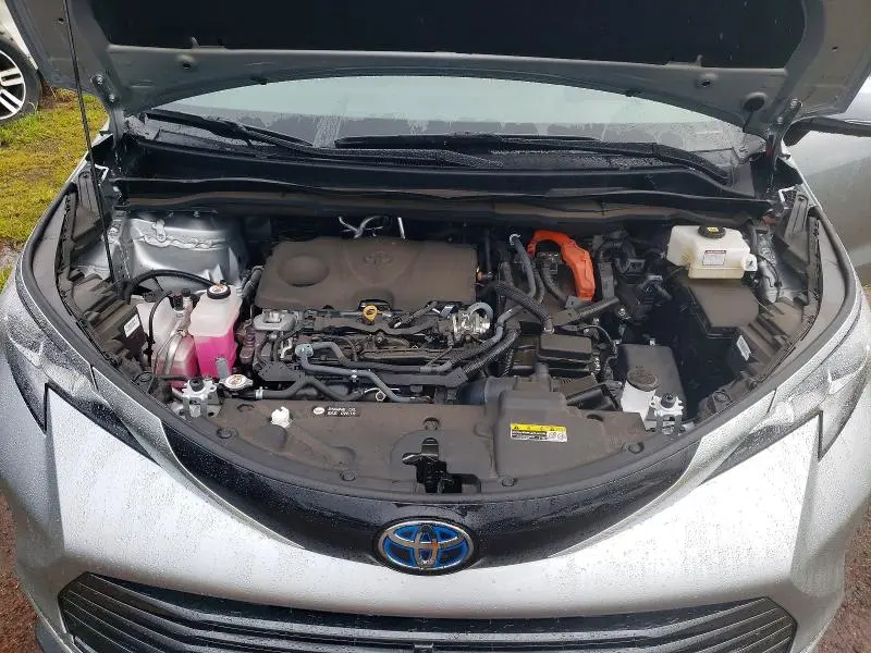 2023 TOYOTA SIENNA LIMITED  