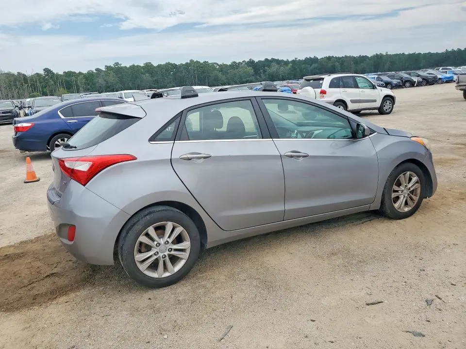 2013 HYUNDAI ELANTRA GT BASE  