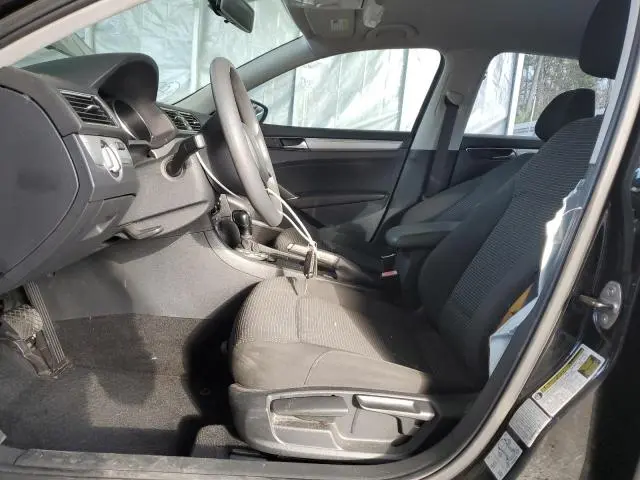 2016 VOLKSWAGEN PASSAT S  