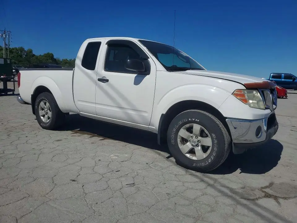 2010 NISSAN FRONTIER SE V6  