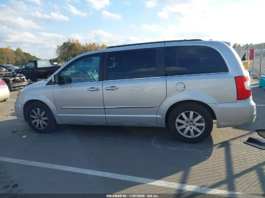 2011 CHRYSLER TOWN & COUNTRY TOURING-L