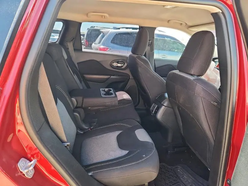 2015 JEEP CHEROKEE SPORT  