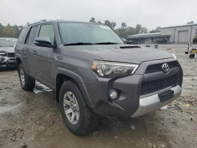 2014 TOYOTA 4RUNNER SR5  