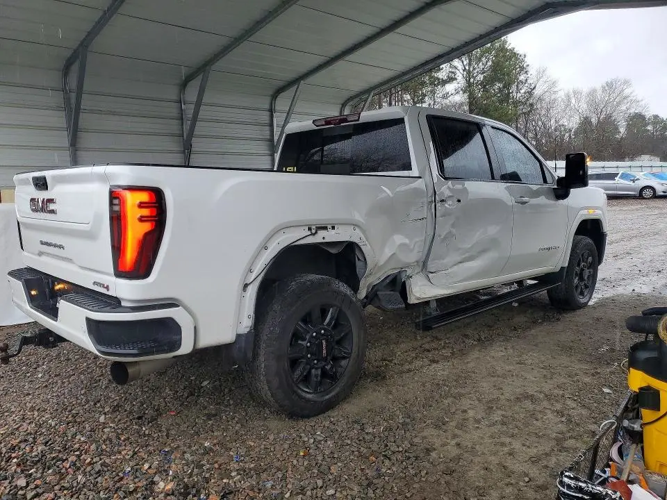 2024 GMC SIERRA K2500 AT4  