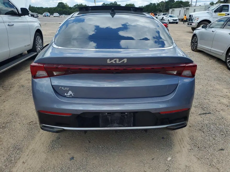2022 KIA K5 EX  