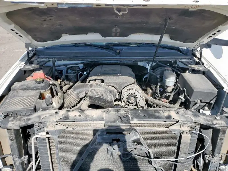 2013 GMC YUKON SLE  