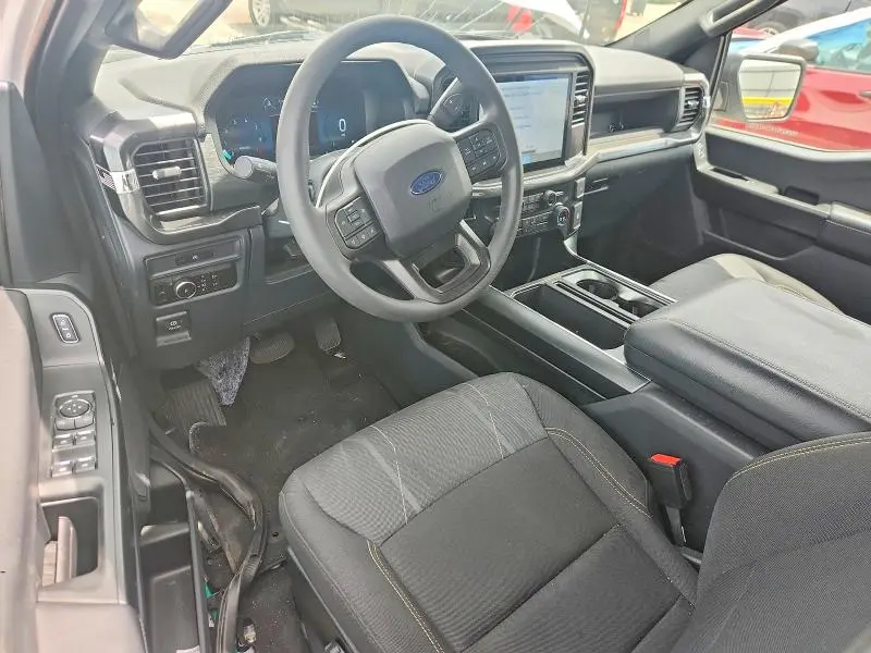 2025 FORD F150 STX  