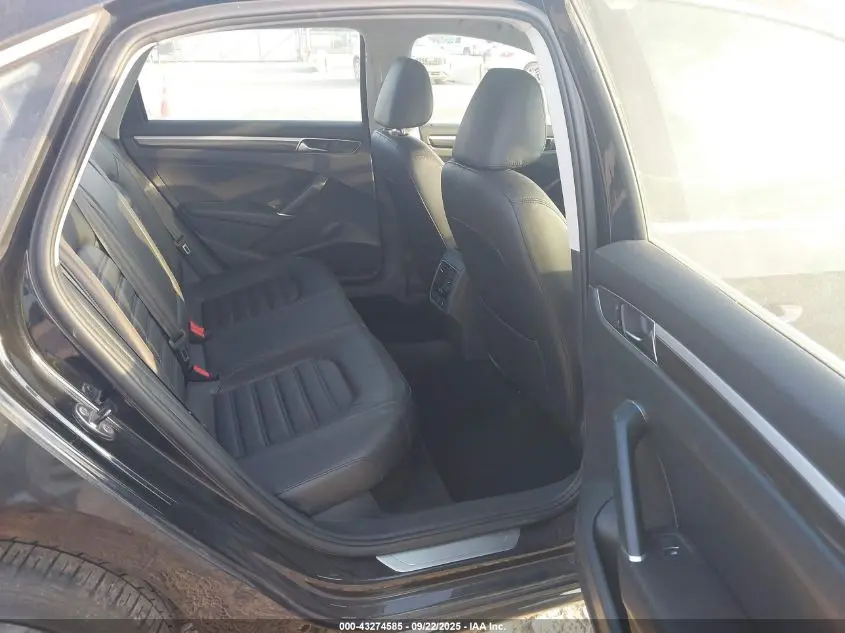 2017 VOLKSWAGEN PASSAT 1.8T SEL PREMIUM