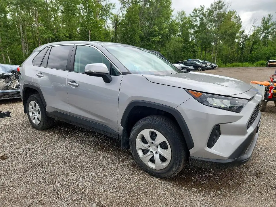 2022 TOYOTA RAV4 LE  