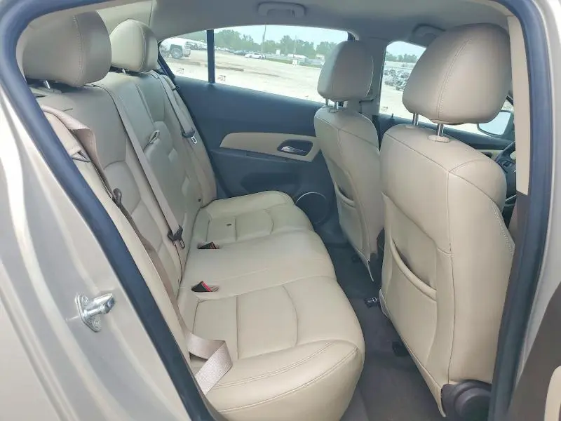 2012 CHEVROLET CRUZE LT  