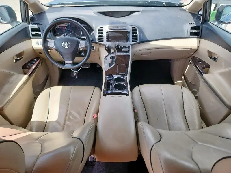 2010 TOYOTA VENZA AWD V6  