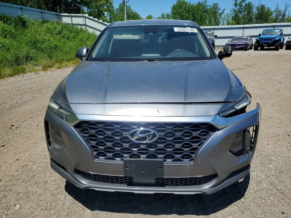 2019 HYUNDAI SANTA FE SE  