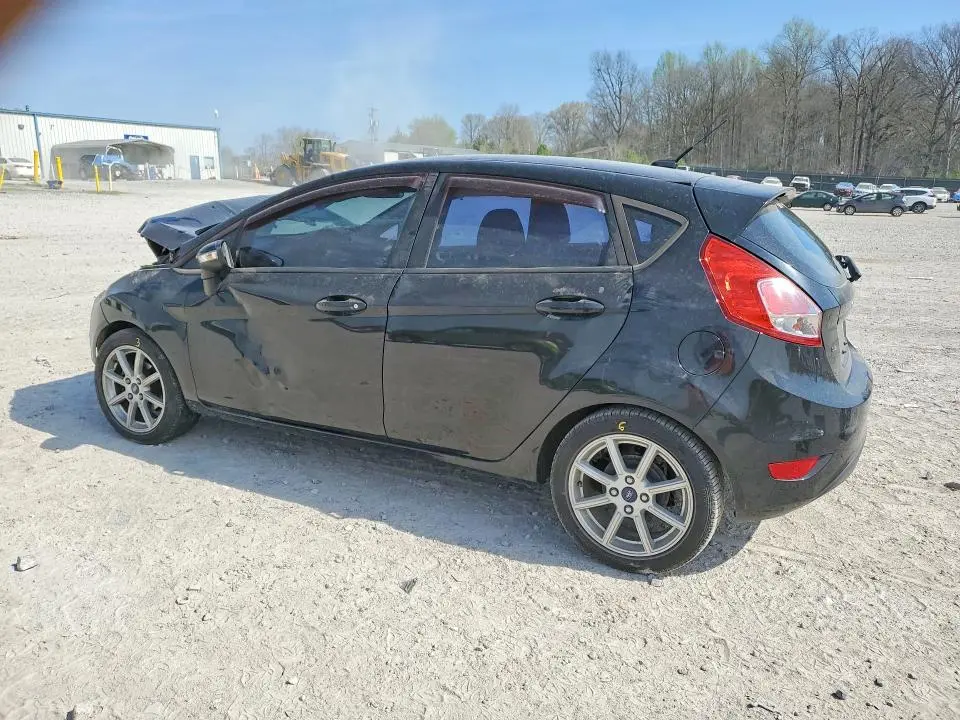 2015 FORD FIESTA SE  