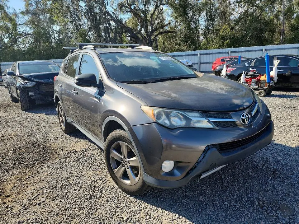 2015 TOYOTA RAV4 XLE  