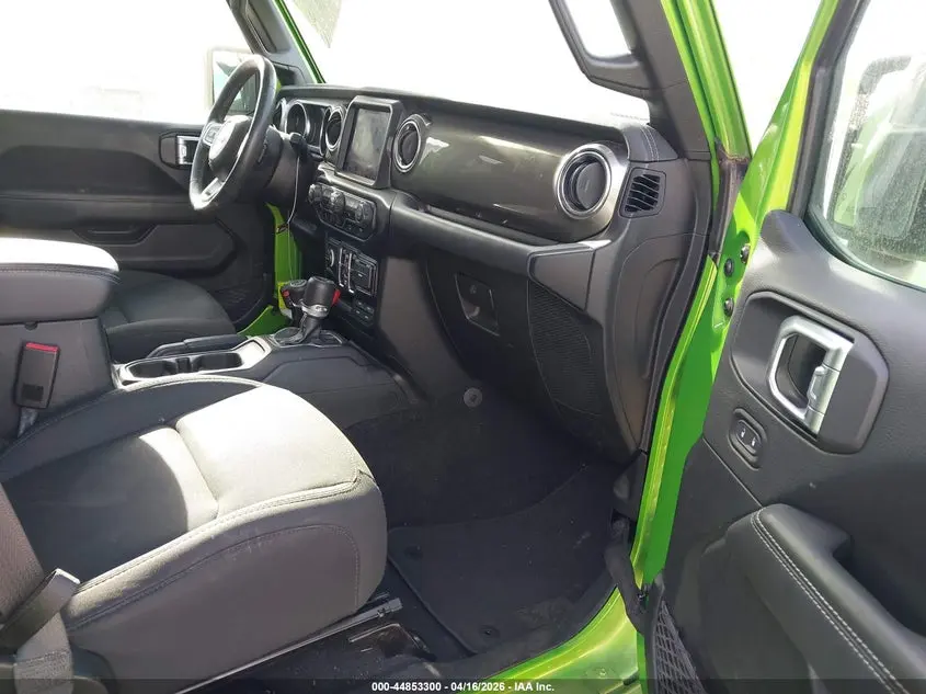 2019 JEEP WRANGLER UNLIMITED SAHARA 4X4