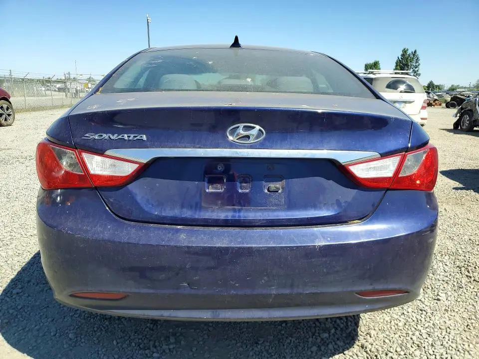 2011 HYUNDAI SONATA GLS  