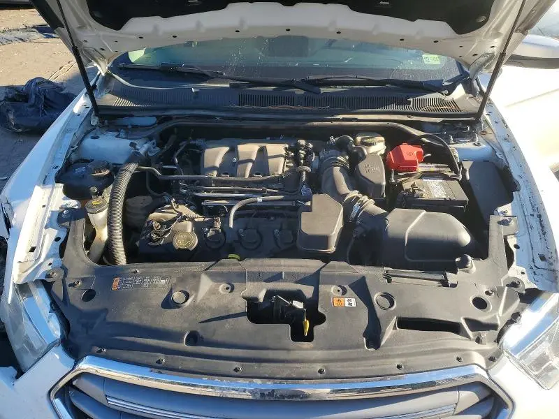 2015 FORD TAURUS SEL  