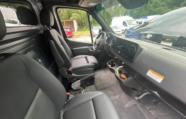 2024 MERCEDES-BENZ SPRINTER 2500
