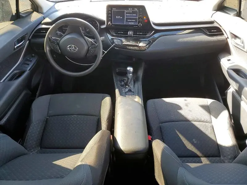 2021 TOYOTA C-HR LE  