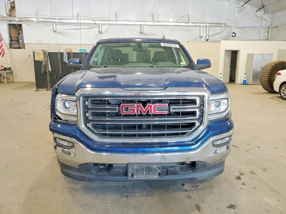 2017 GMC SIERRA K1500 SLE  