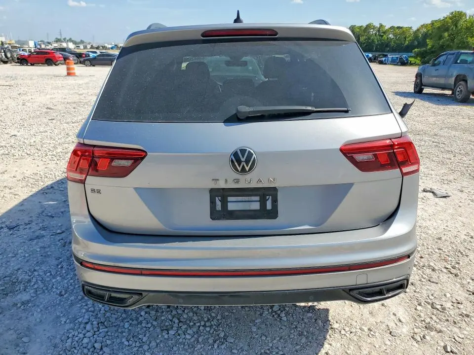 2024 VOLKSWAGEN TIGUAN SE R-LINE BLACK  