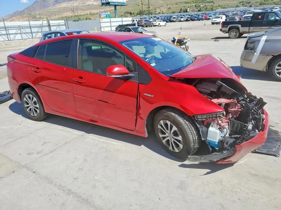 2021 TOYOTA PRIUS XLE AWD-E  