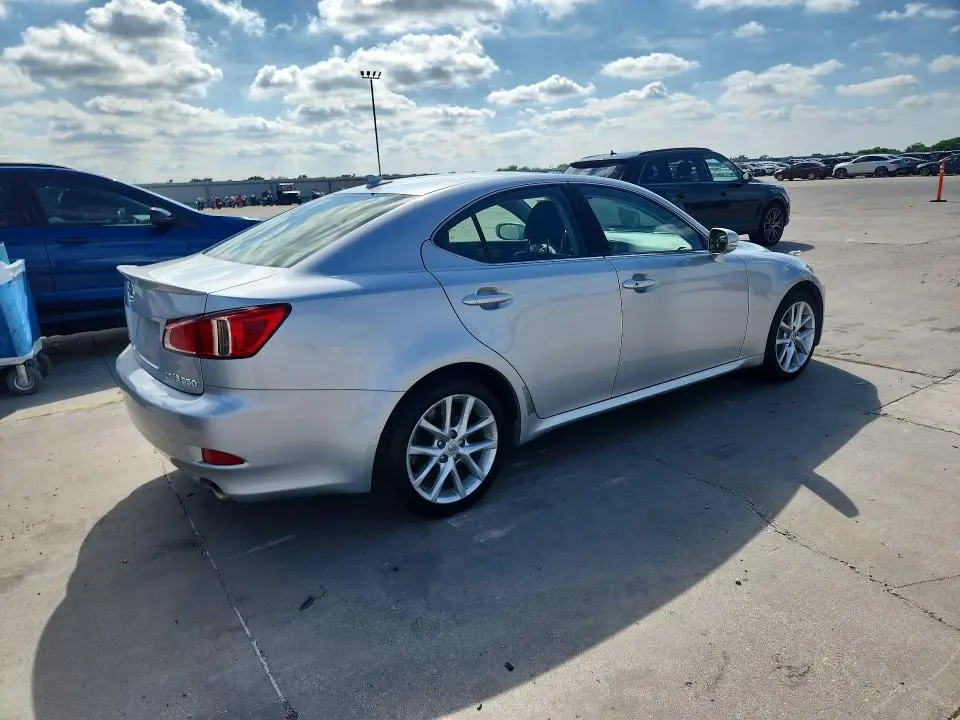 2011 LEXUS IS 350  