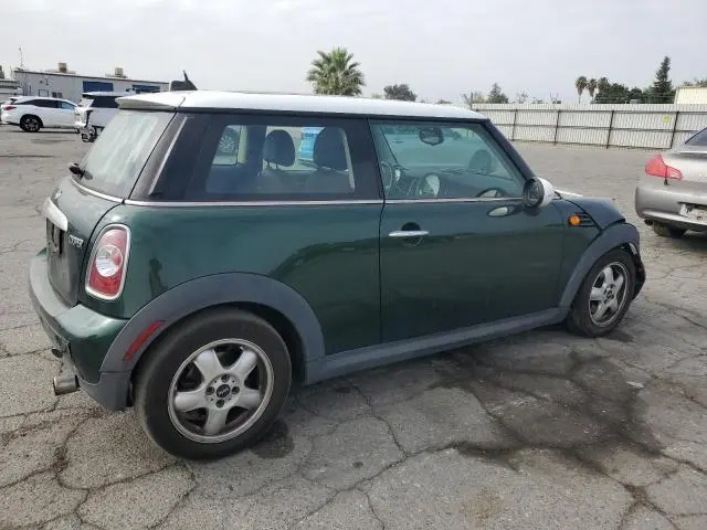 2011 MINI COOPER   