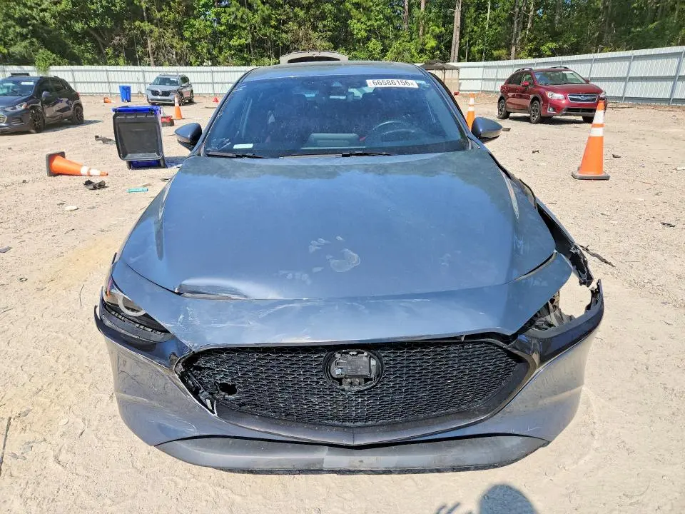 2021 MAZDA 3 PREMIUM  