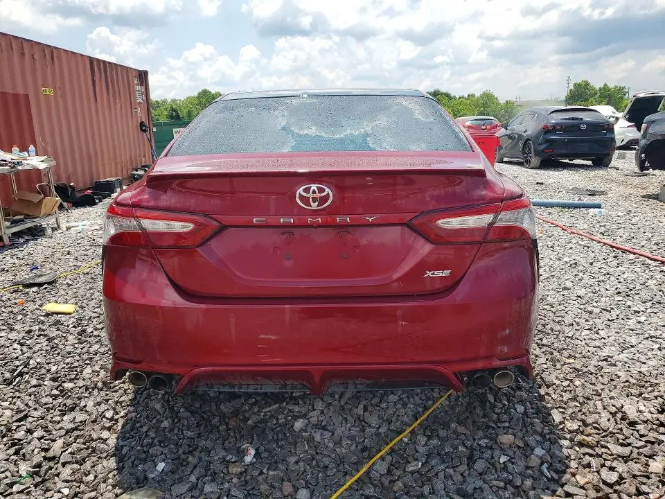 2018 TOYOTA CAMRY XSE  