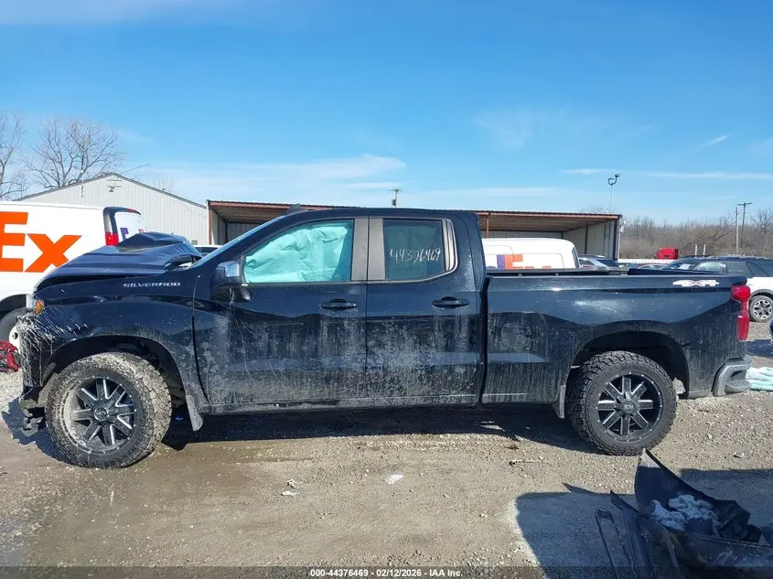 2020 CHEVROLET SILVERADO 1500 4WD  STANDARD BED LT