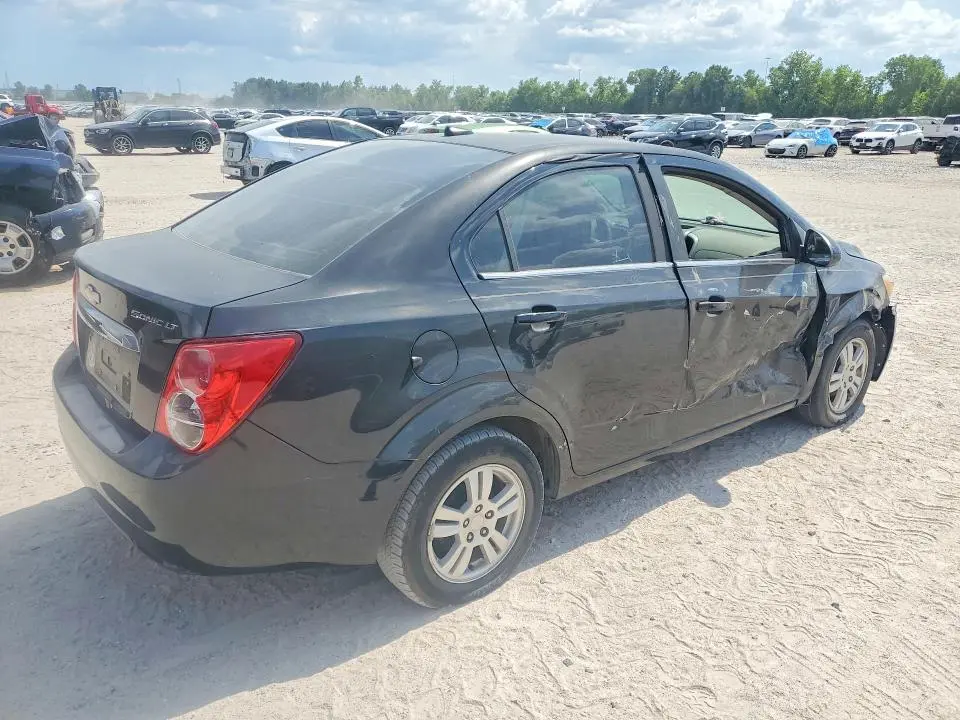 2013 CHEVROLET SONIC LT  