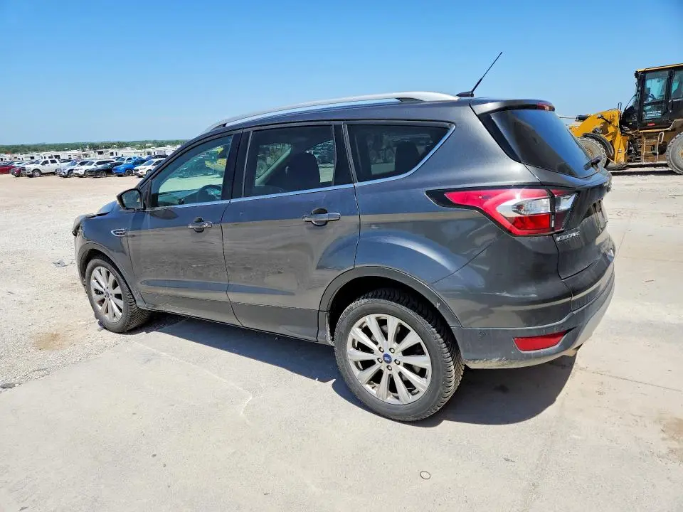 2017 FORD ESCAPE TITANIUM  