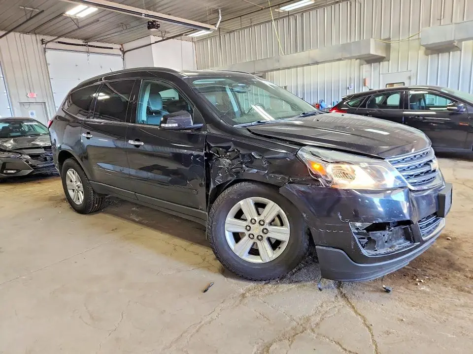 2014 CHEVROLET TRAVERSE LT  