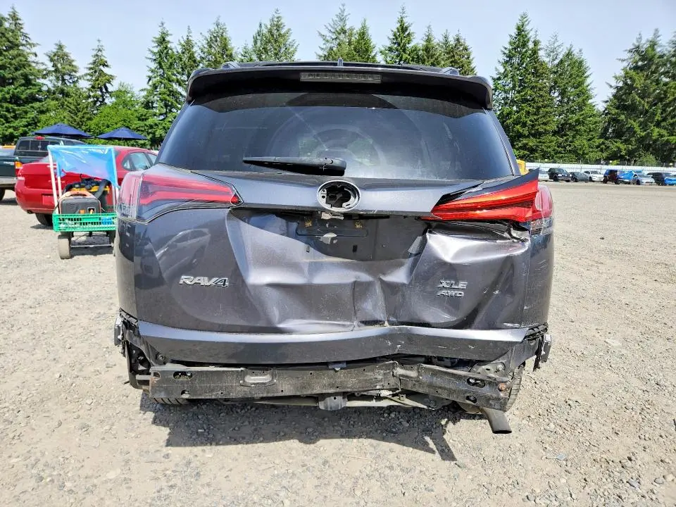 2017 TOYOTA RAV4 XLE  